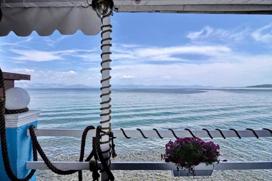 Aparthotel Ionian Mare Agios Ioannis Peristerion Exteriér fotografie