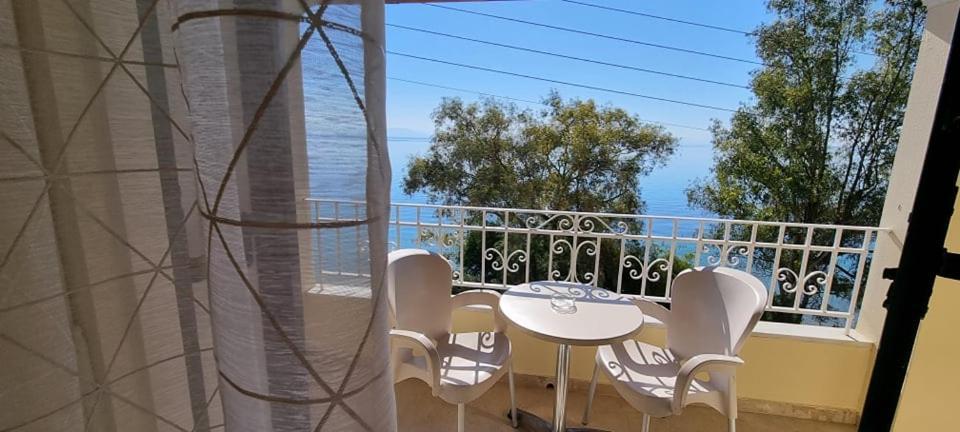 Aparthotel Ionian Mare Agios Ioannis Peristerion Exteriér fotografie