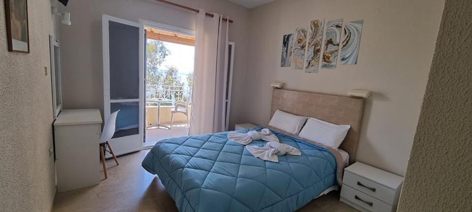 Aparthotel Ionian Mare Agios Ioannis Peristerion Exteriér fotografie
