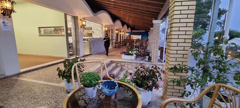Aparthotel Ionian Mare Agios Ioannis Peristerion Exteriér fotografie