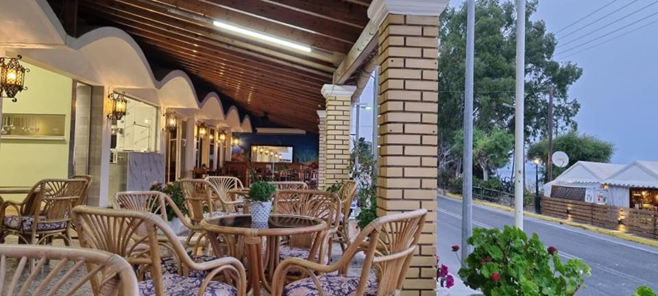 Aparthotel Ionian Mare Agios Ioannis Peristerion Exteriér fotografie