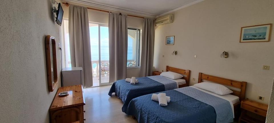 Aparthotel Ionian Mare Agios Ioannis Peristerion Exteriér fotografie