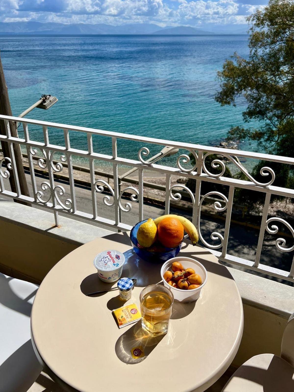Aparthotel Ionian Mare Agios Ioannis Peristerion Exteriér fotografie